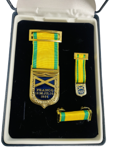 Estuche Completo Mutilado de Guerra por la Patria Franco 18 - Julio 1936