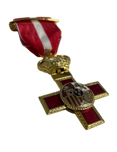 Cruz del Mérito Militar con distintivo rojo