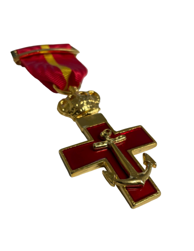 Cruz del Mérito Naval con distintivo rojo