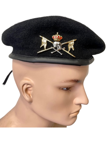 Boina negra del Regimiento de Caballería LUSITANIA Nº 8