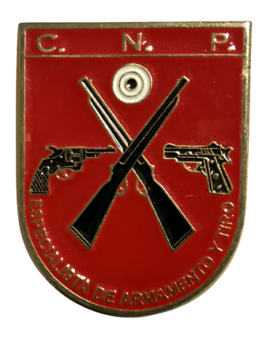  Distintivo de pecho de especialista en armamento y tiro CNP