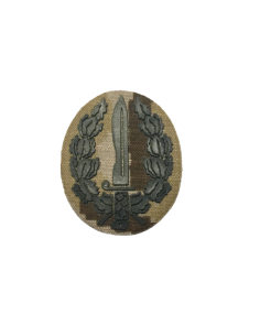 Parche de pecho GOE árido pixelado y negro