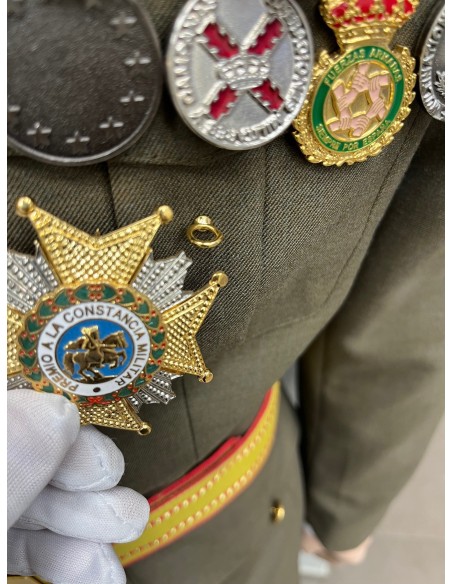 Gancho tipo Chupete para enganche de Placas a la guerrera (unidad)