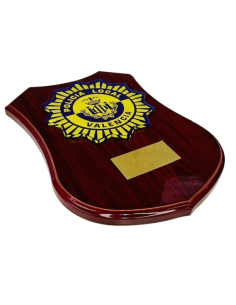 Personaliza tu Metopa de Madera con escudo Metacrilato 2