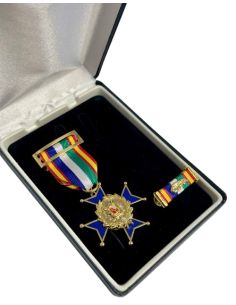 Conjunto Cruz de Oro al Mérito a la Seguridad del... 2